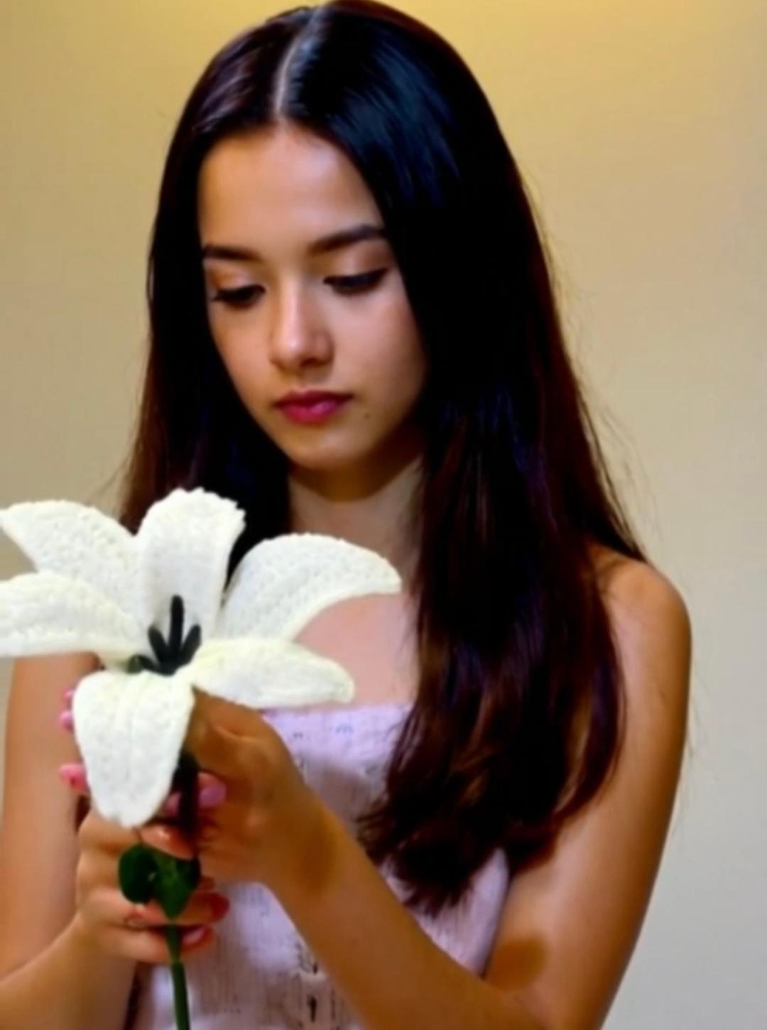Crochet Lilly
