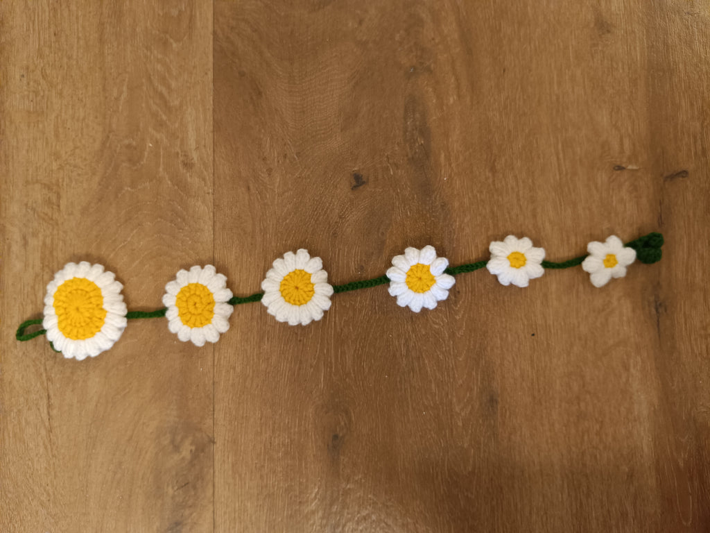 Crochet - Daisy Hair Clip