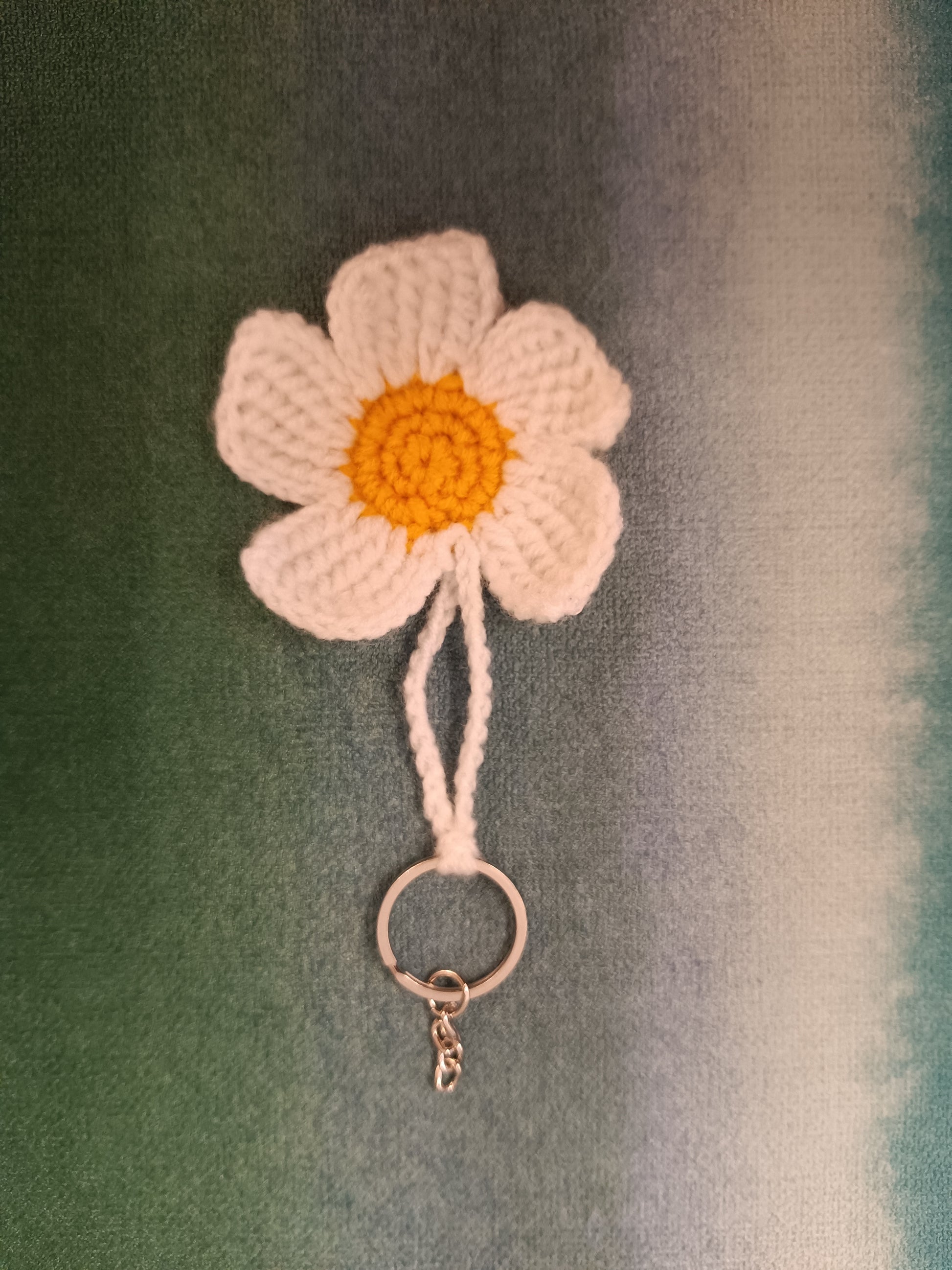 Crochet - Daisy Keychain